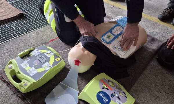 Gut vorbereitet für den Ernstfall – Nothilfekurs für die gesamte Belegschaft